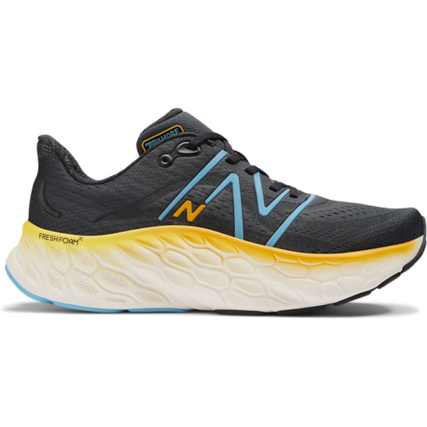 New Balance Fresh Foam X More v4 (maat 42 1/2)