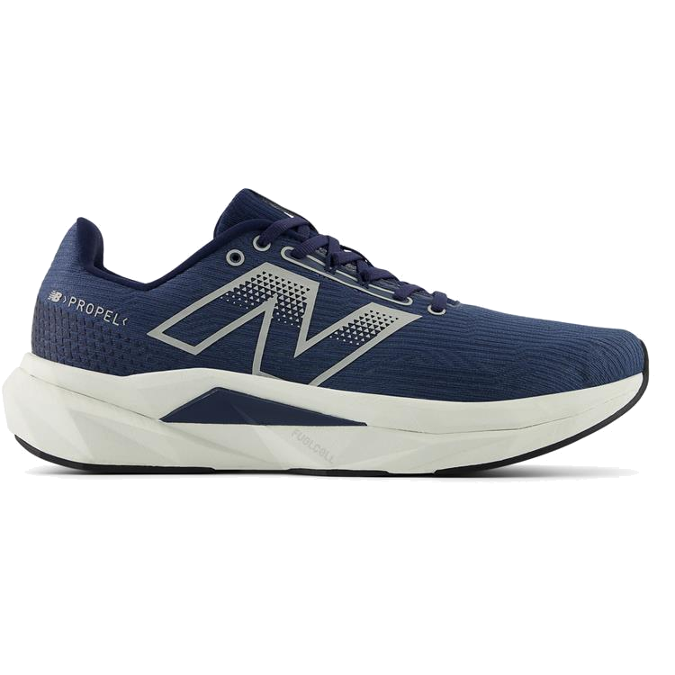 New Balance FuelCell Propel v5 (maat 42 1/2)