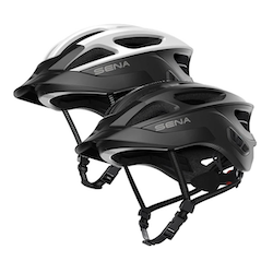 Als je een Sena fietshelm met communicatie zoekt zal je de keuze moeten maken of je een helm wil die communiceert met de MESH techniek of de Bluetooth techniek. Wat zijn de verschillen daartussen?